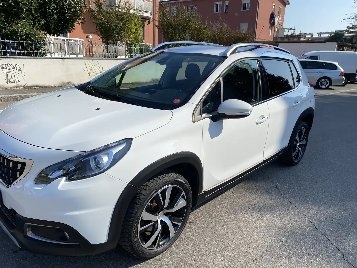 Peugeot 2008 1.5 bluehdi Allure s&s 120cv eat6 Bianco - 1