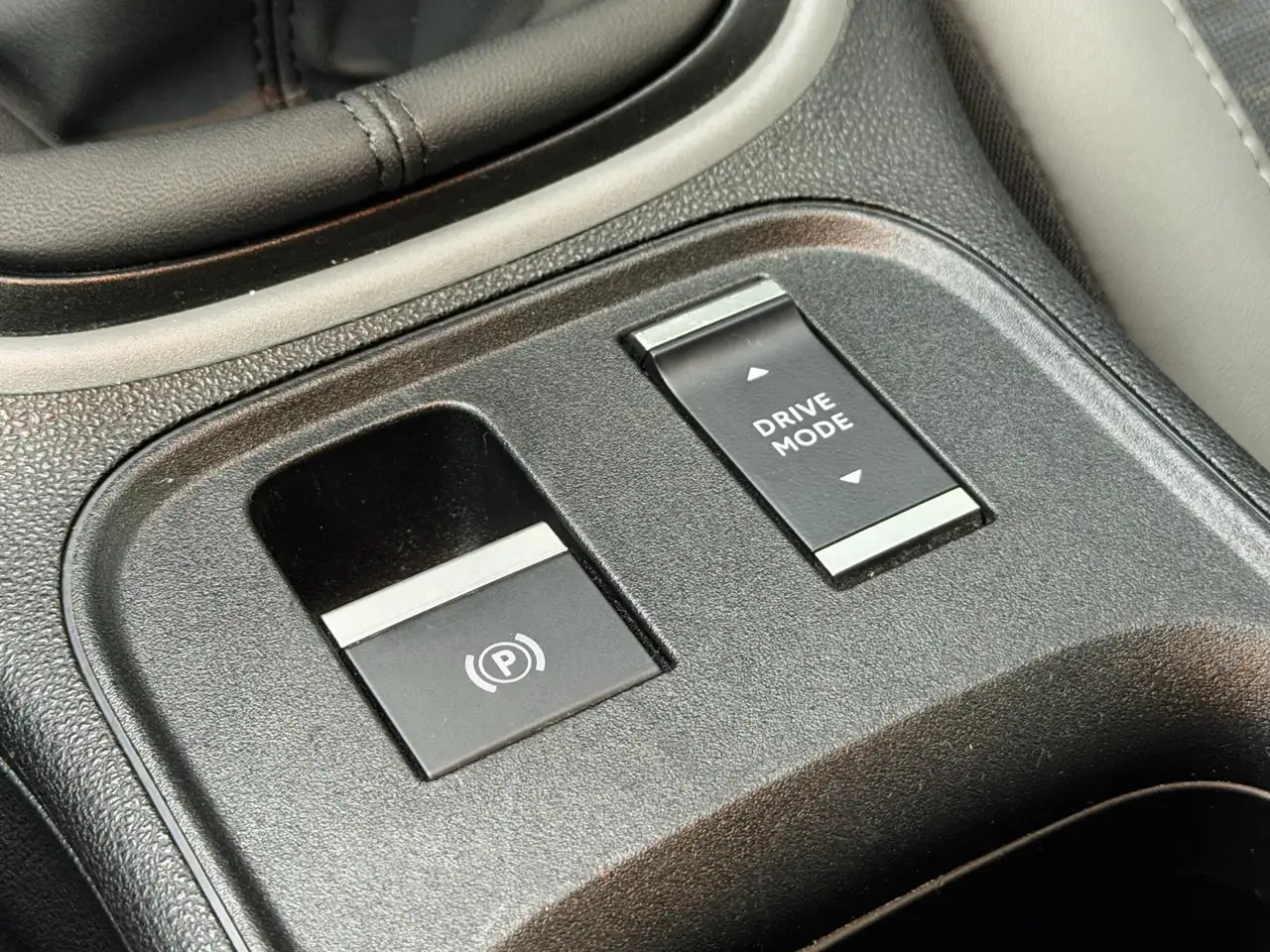 Jeep Avenger 1.2 Longitude - Half leder - Carplay - Clima - Cru 31