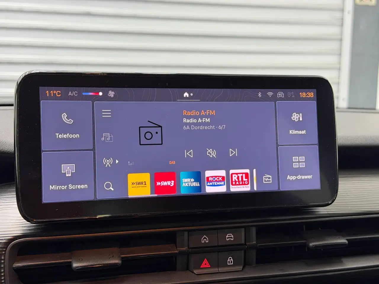 Jeep Avenger 1.2 Longitude - Half leder - Carplay - Clima - Cru 18