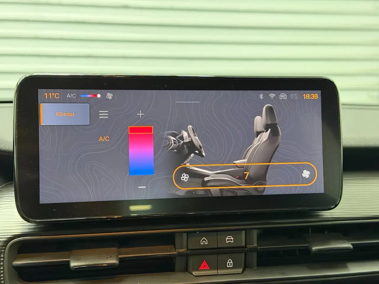 Jeep Avenger 1.2 Longitude - Half leder - Carplay - Clima - Cru 22