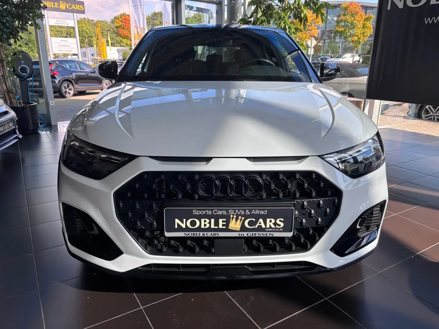 Audi A1 citycarver 35 TFSI S-Line CARPLAY AHK LED Blanc - 2