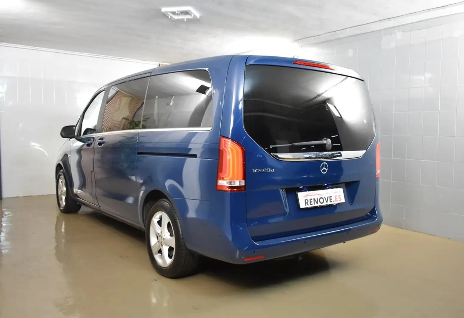 Mercedes-Benz V 220 d Avantgarde Largo Albastru - 2