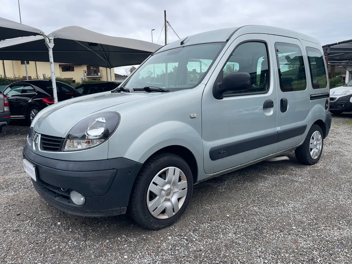 Renault Kangoo Kangoo I 2005 1.2 16v Trasporto disabile Gris - 1