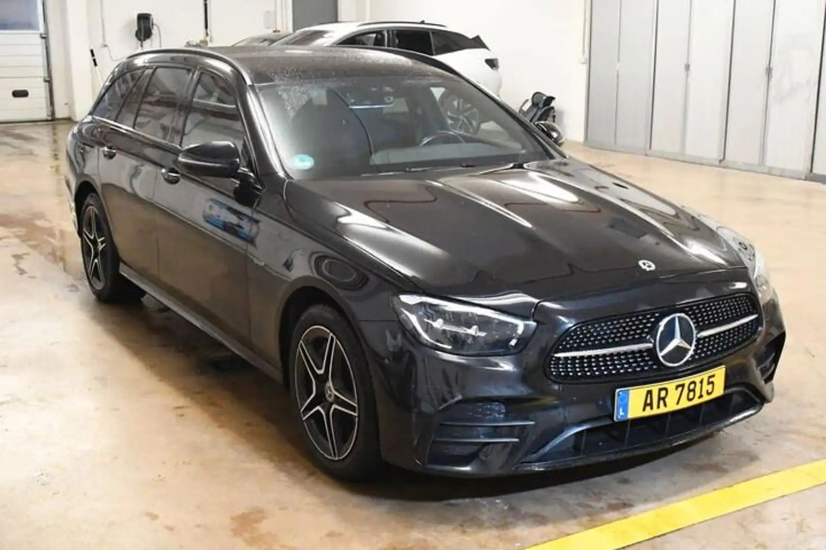 Mercedes-Benz E 300 de 4MATIC*AMG Line*LED*LEDER*Netto-17800€ Noir - 1