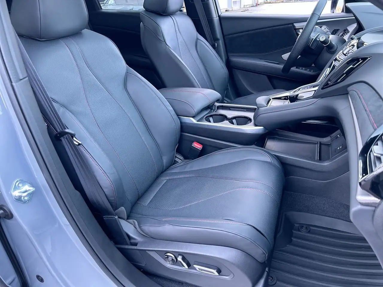 Acura RDX снимка Acura RDX
