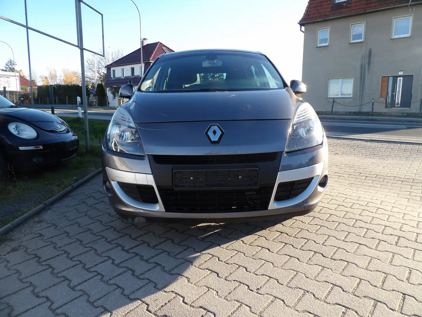 Renault Scenic Dynamique Automatik Klima Alu. Radio HU AU Neu Grau - 2