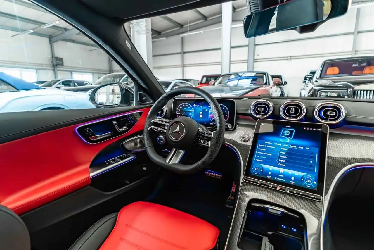 Mercedes-Benz C 300 d AMG Premium PLUS / MY 26 / 30% Discount 4