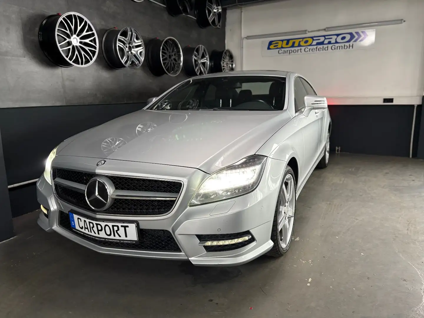 Mercedes-Benz CLS 500 AMG-PAKET/HARMAN-KARDON/SCHIEBEDACH Silber - 2