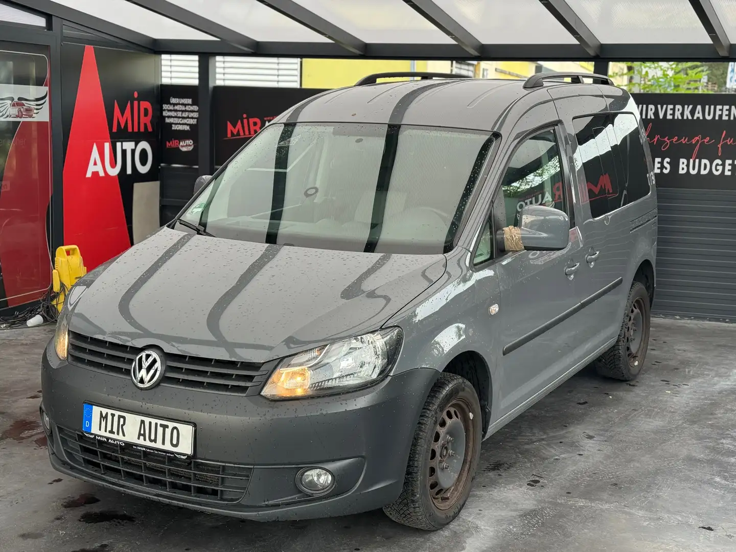 Volkswagen Caddy Trendline Šedá - 2