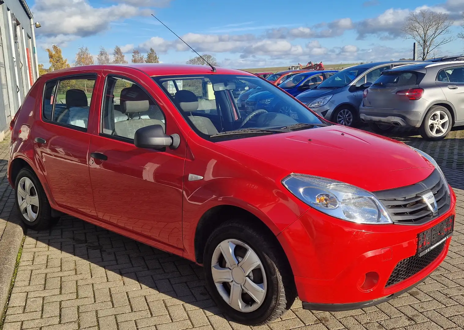 Dacia Sandero Basis+Ahk/TÜV:12/26 Rot - 2