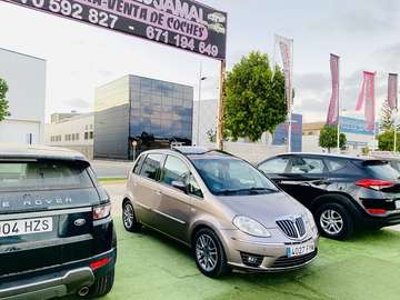 Pequeño Automático de 5 Puertas