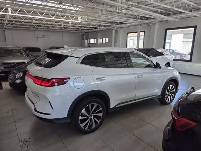 Byd Seal view 3