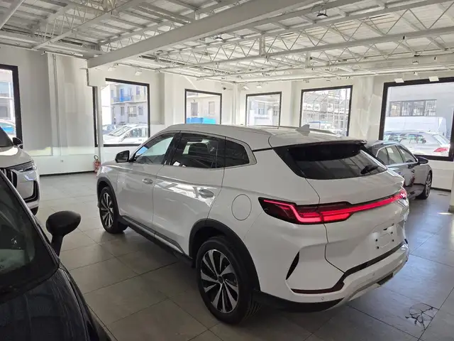 Byd Seal view 2
