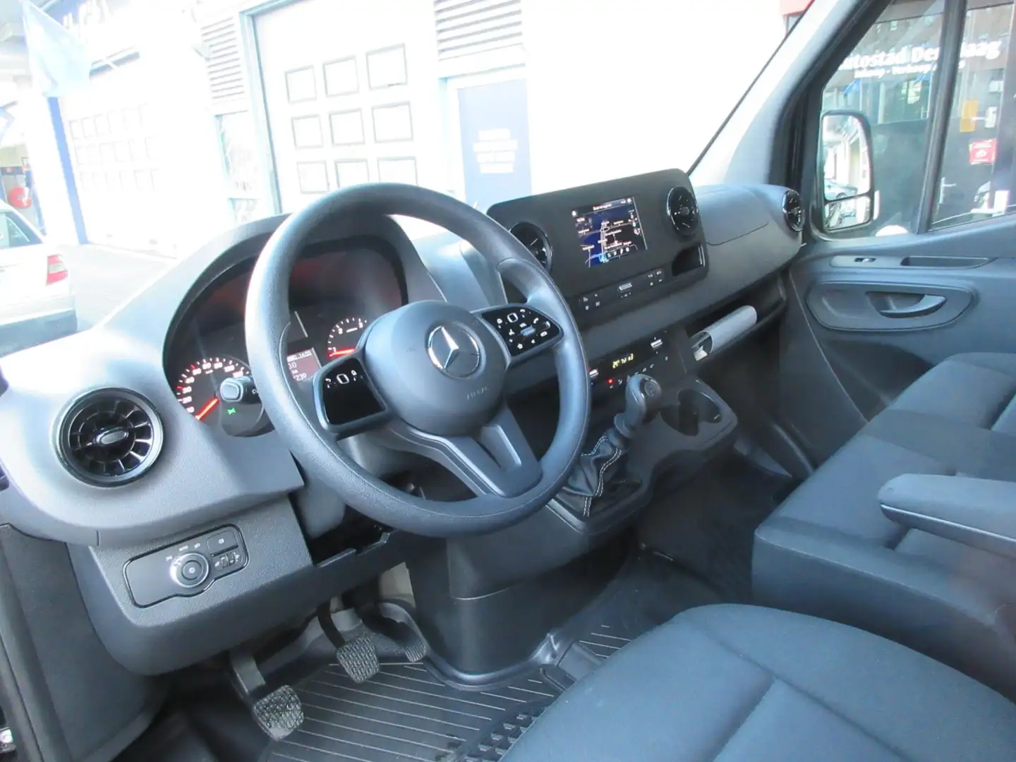 Mercedes-Benz Sprinter 315 2.2 CDI L2H1 110Kw Camera Pdc Zwart - 2