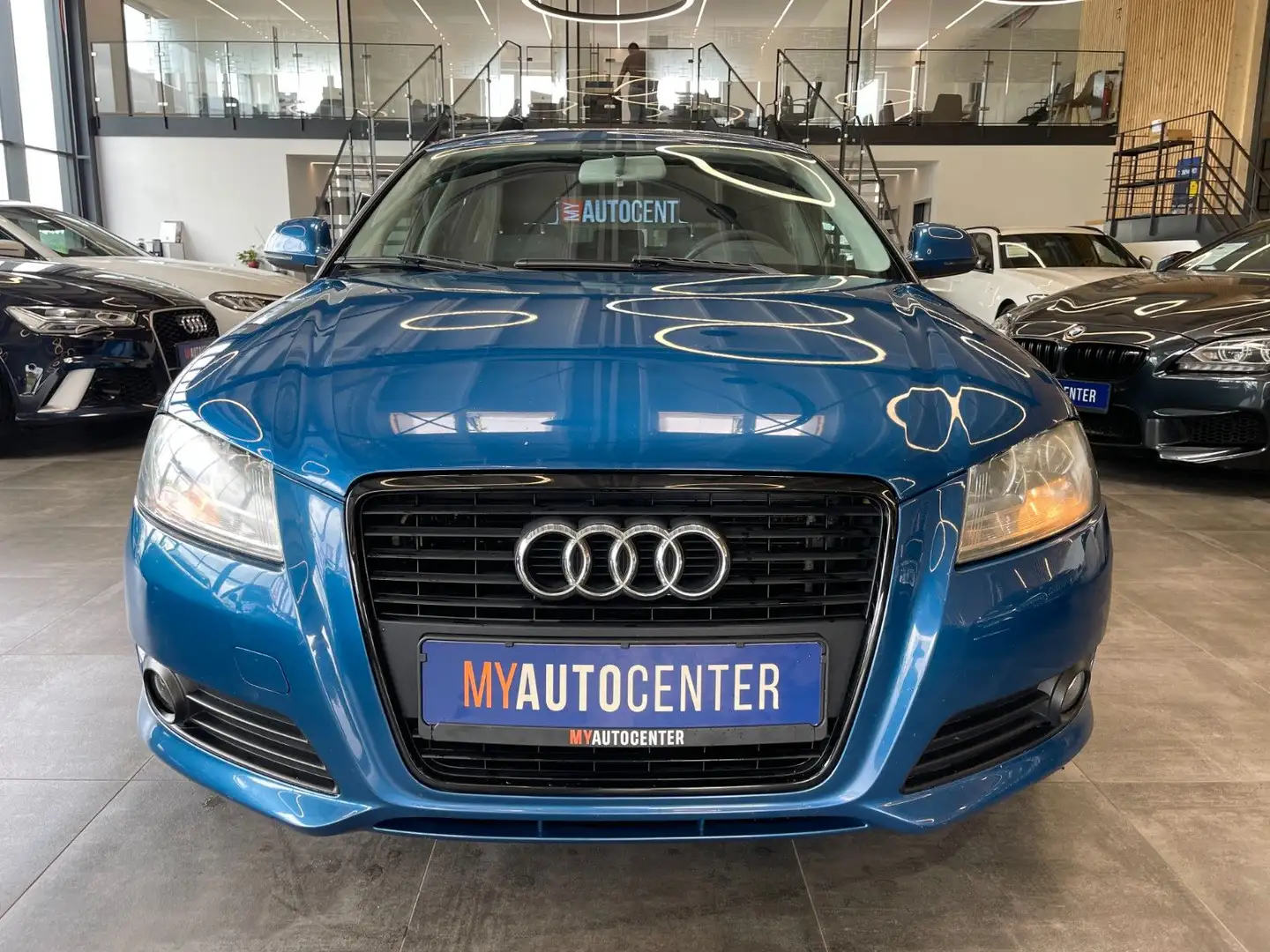 Audi A3 Sportback 1.6 Attraction *TEMPOMAT*SZHZ*KLIMA Blue - 2