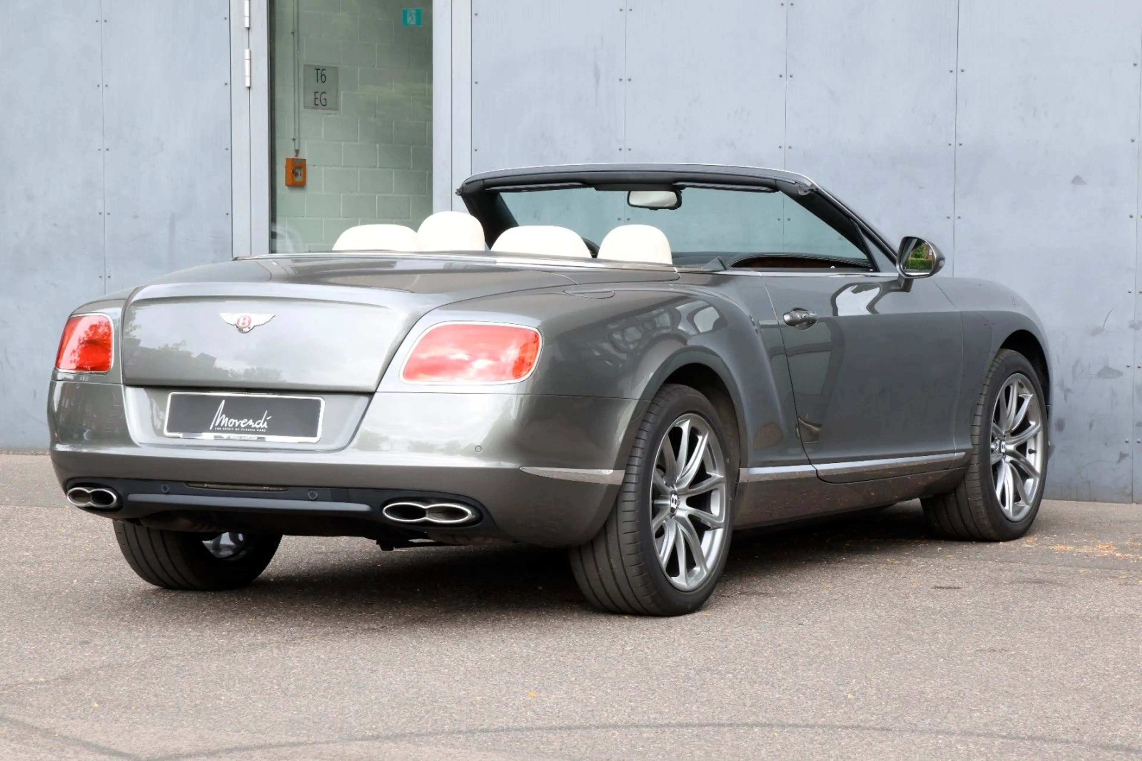 Bentley Continental GTC 4.0 V8 4WD Automatik — photo 11