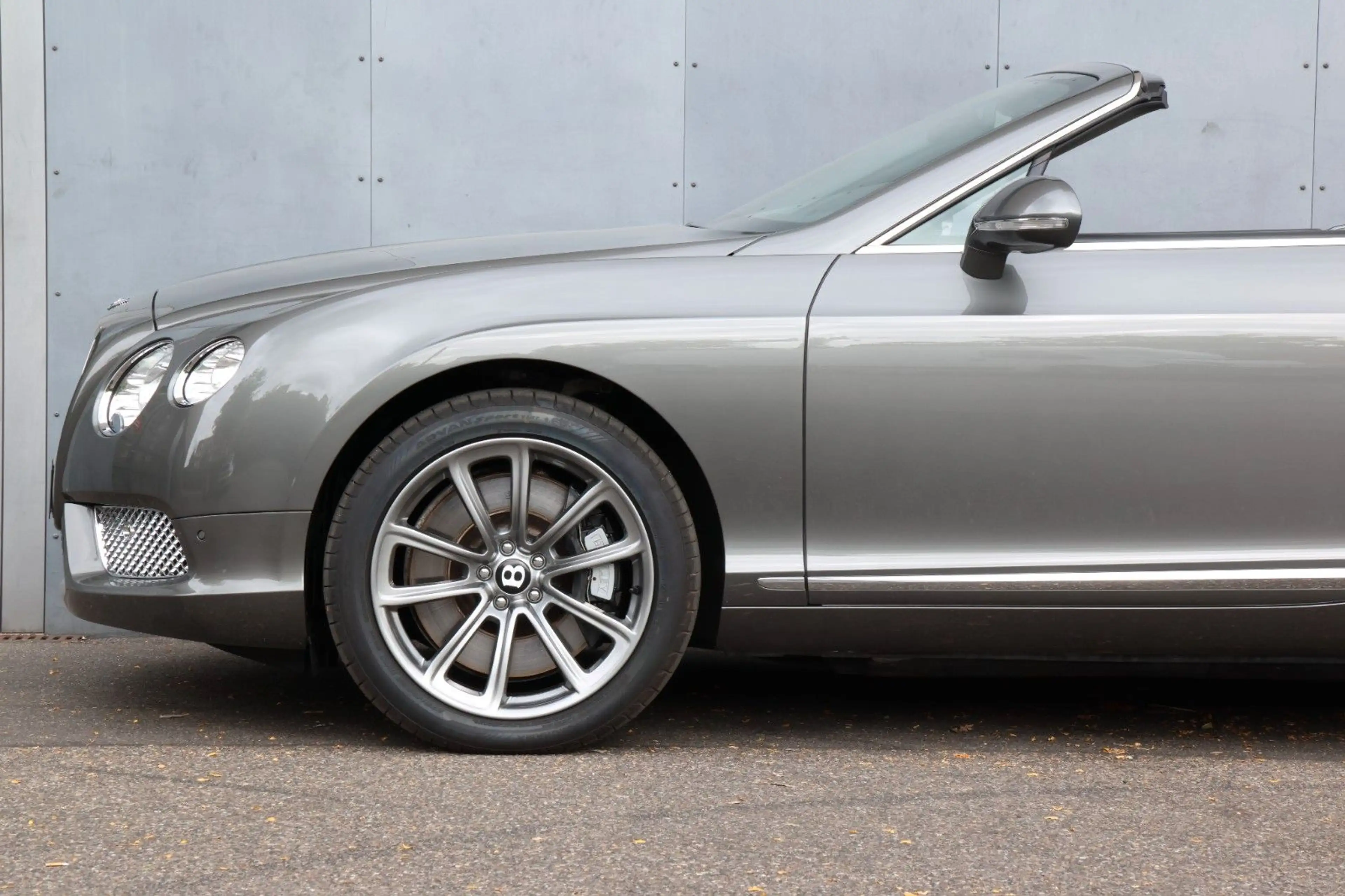 Bentley Continental GTC 4.0 V8 4WD Automatik — photo 12