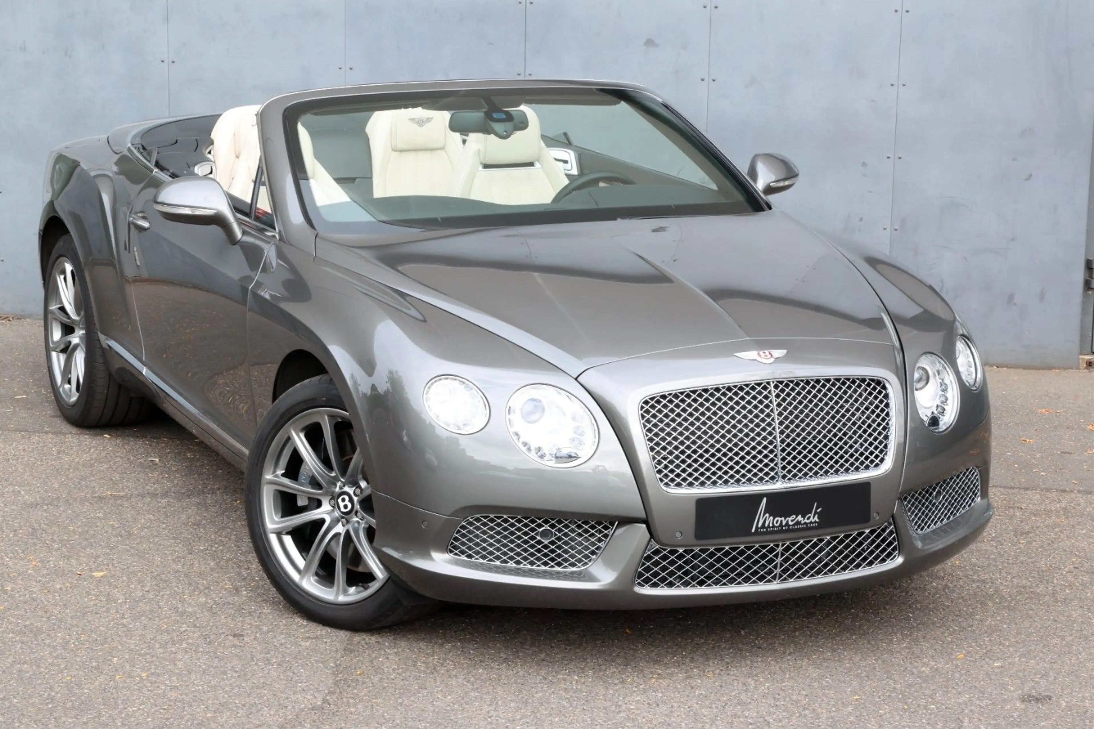 Bentley Continental GTC 4.0 V8 4WD Automatik — photo 10