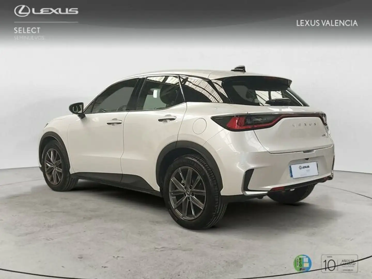 Lexus LBX ELEGANT+ Weiß - 2