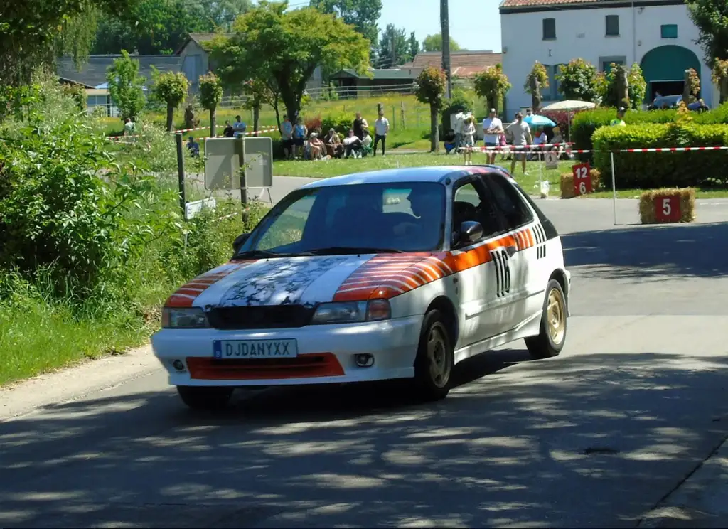 Suzuki Baleno 1996 из Европы — купить под ключ
