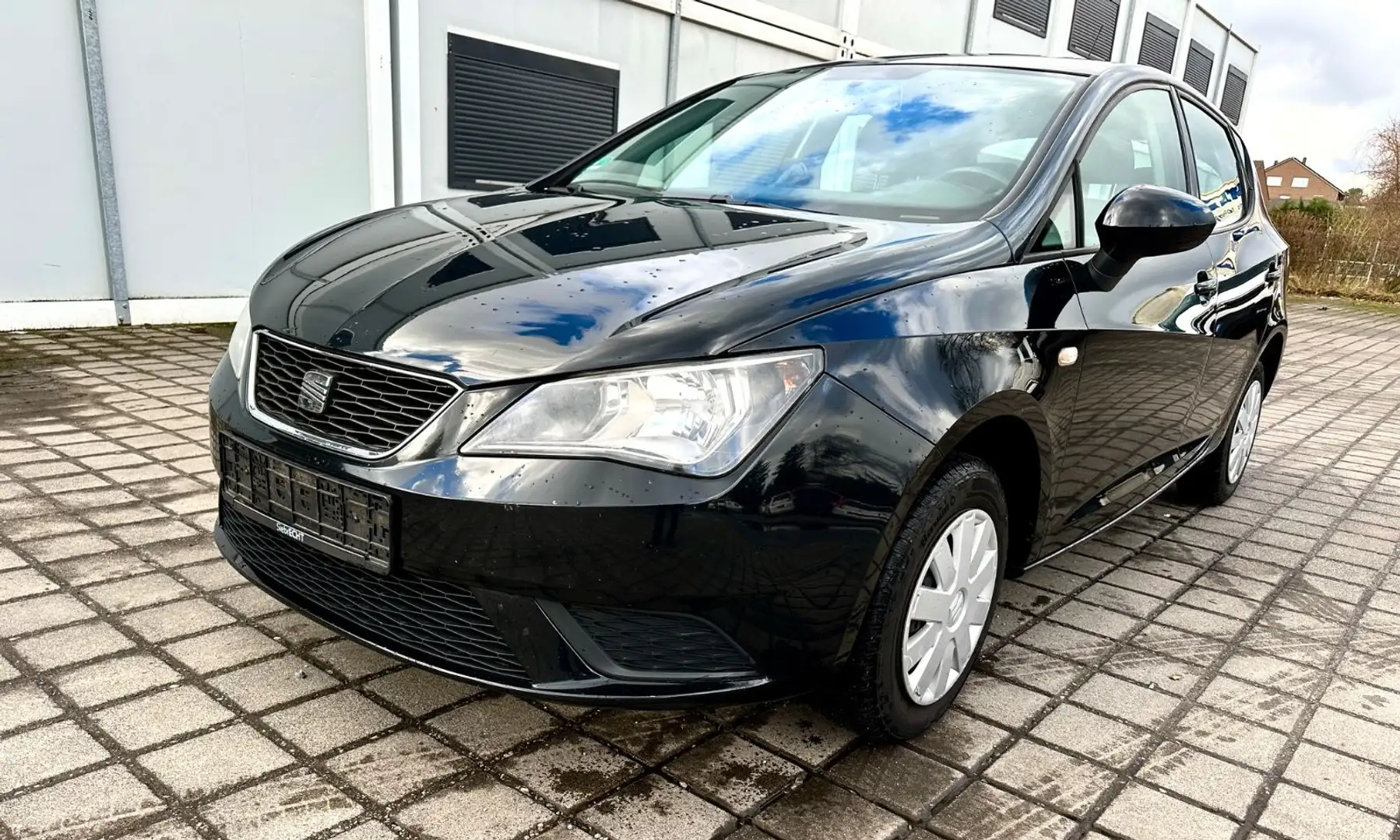 SEAT Ibiza Lim. Style KLIMAAuto. / NAVI Schwarz - 2