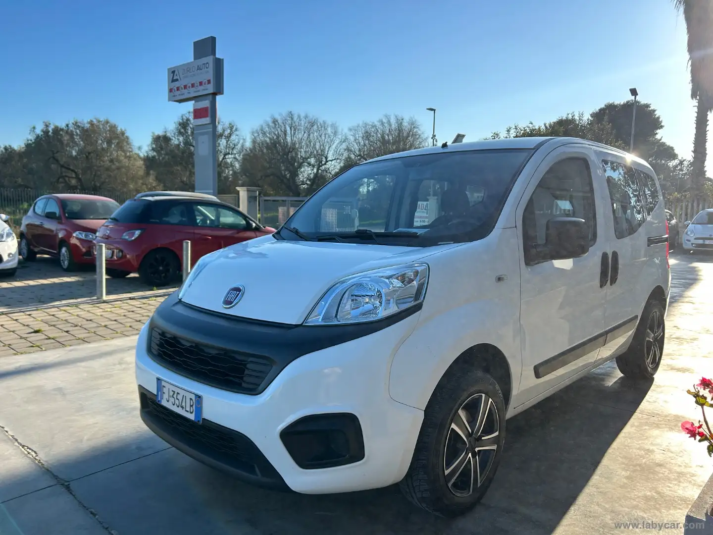 Fiat Qubo 1.4 8V 77 CV Lounge Natural Power Blanc - 1