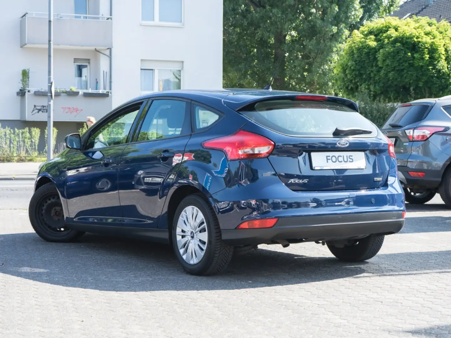 Ford Focus Trend 1.0 EcoBoost Ambientebeleuchtung Notbremsass Bleu - 2