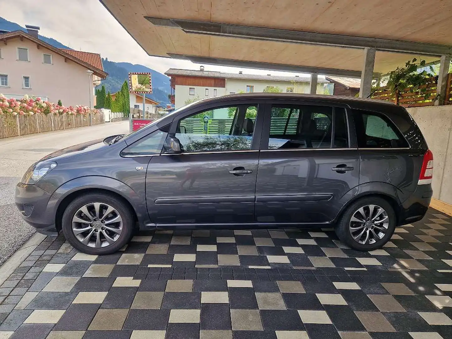 Opel Zafira Zafira 1,6 Style ecoflex Style Grau - 2
