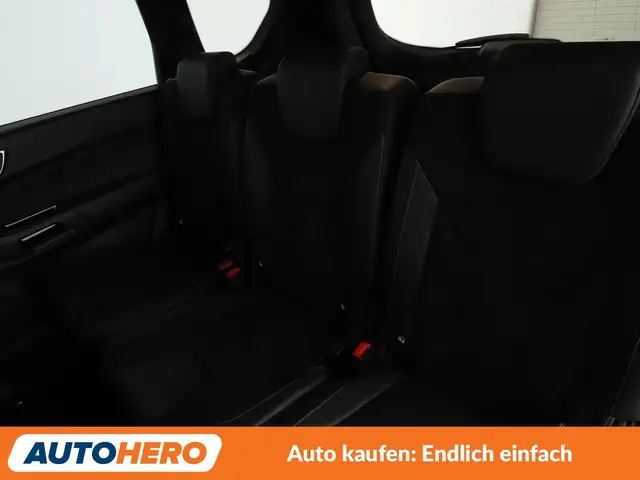 Ford S-Max view 14