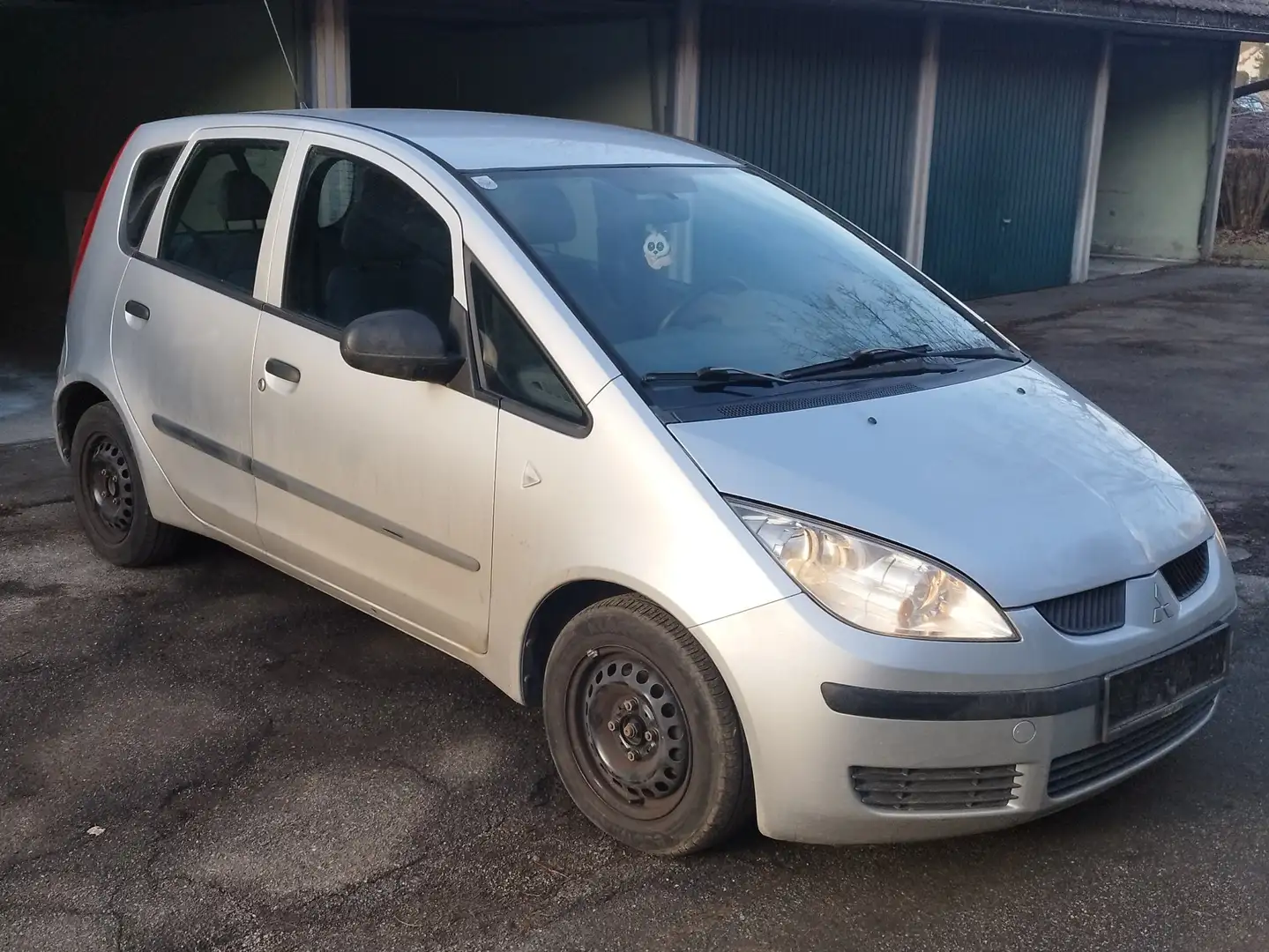 Mitsubishi Colt 1.1MPI srebrna - 1