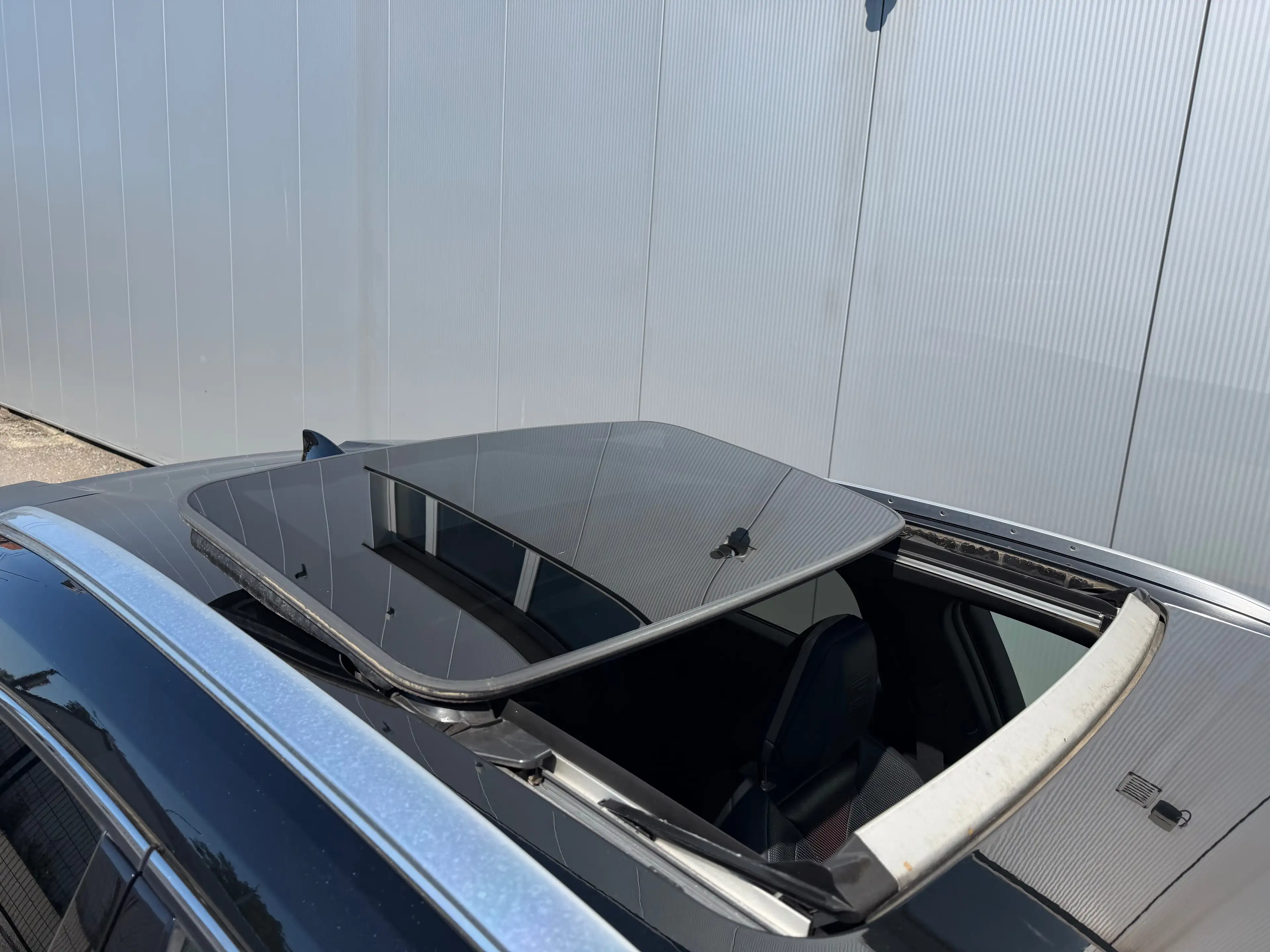 Lexus UX 250h 2.0i AWD HYBRID Sport Line — photo 7
