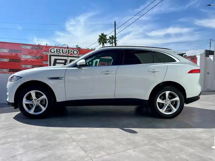 Jaguar F-Pace 2019, foto 2