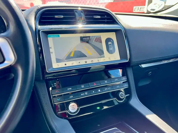 Jaguar F-Pace 2019, foto 15