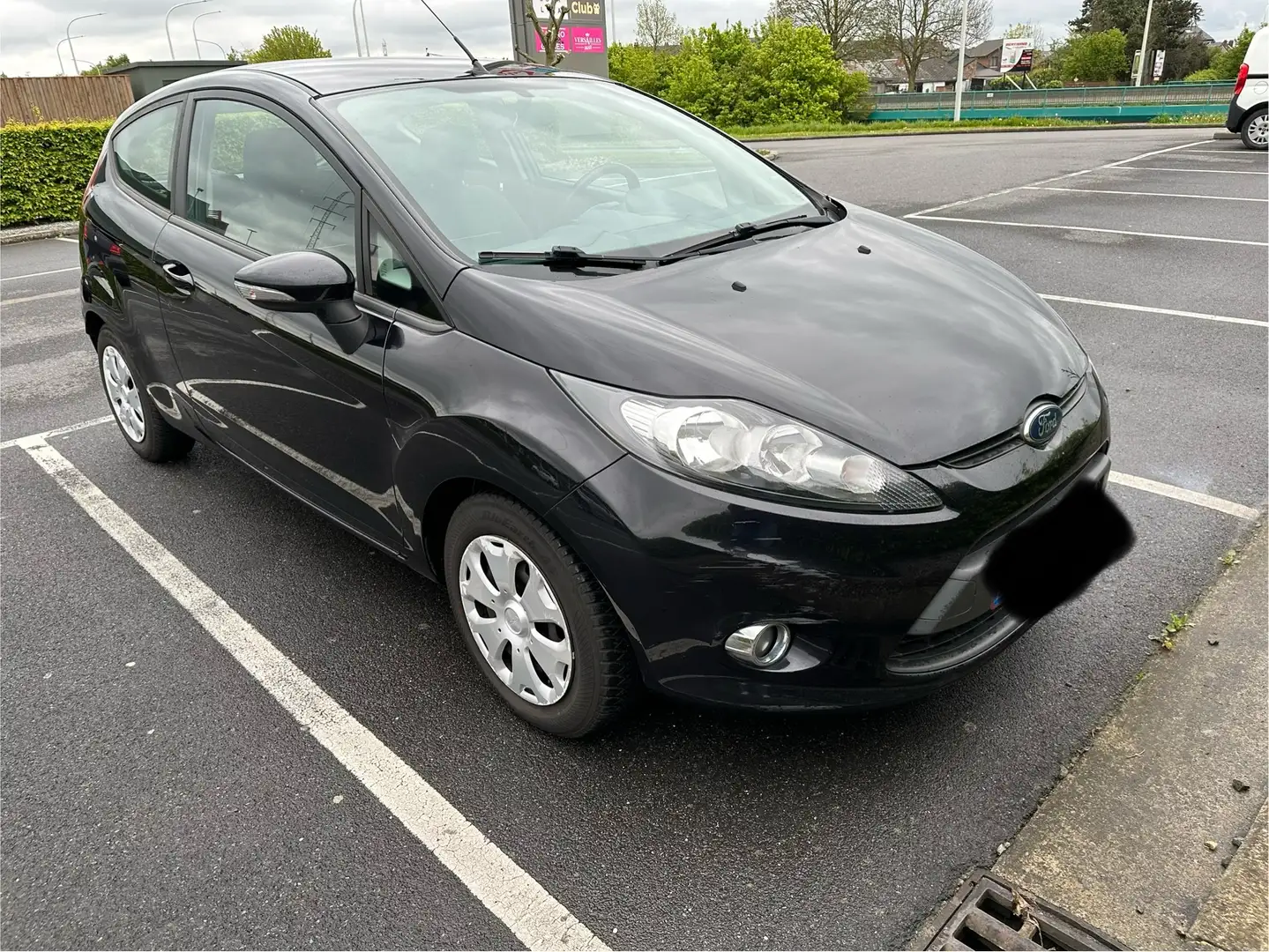 Ford Fiesta 1.6 TDCi Sound Connection ECOnetic Noir - 1