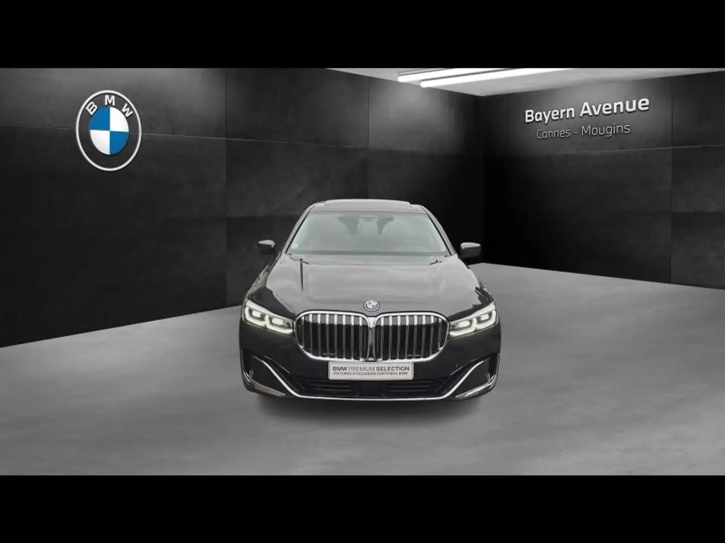 BMW 745 745eA 394ch Exclusive 17cv - 2