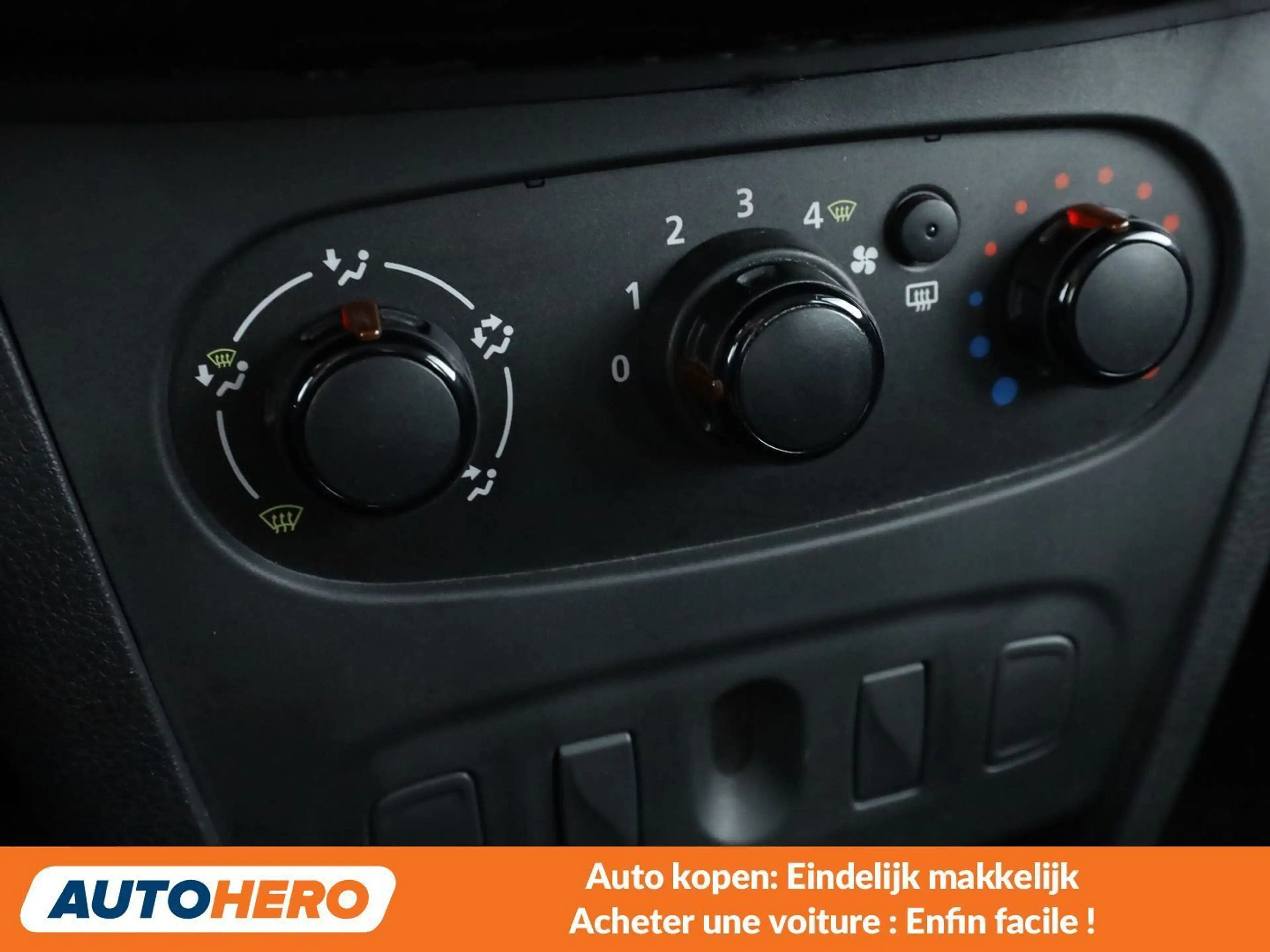 Dacia Logan 1.0 Ambiance — photo 7
