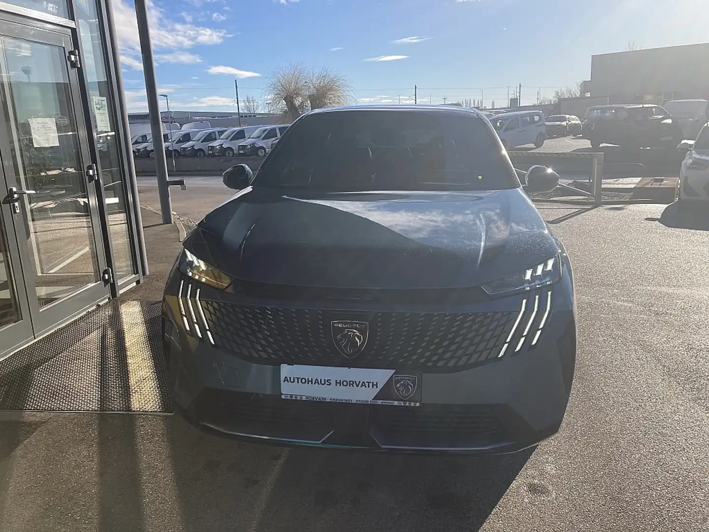 Peugeot 3008 Elektro 210 73kWh GT Blau - 2