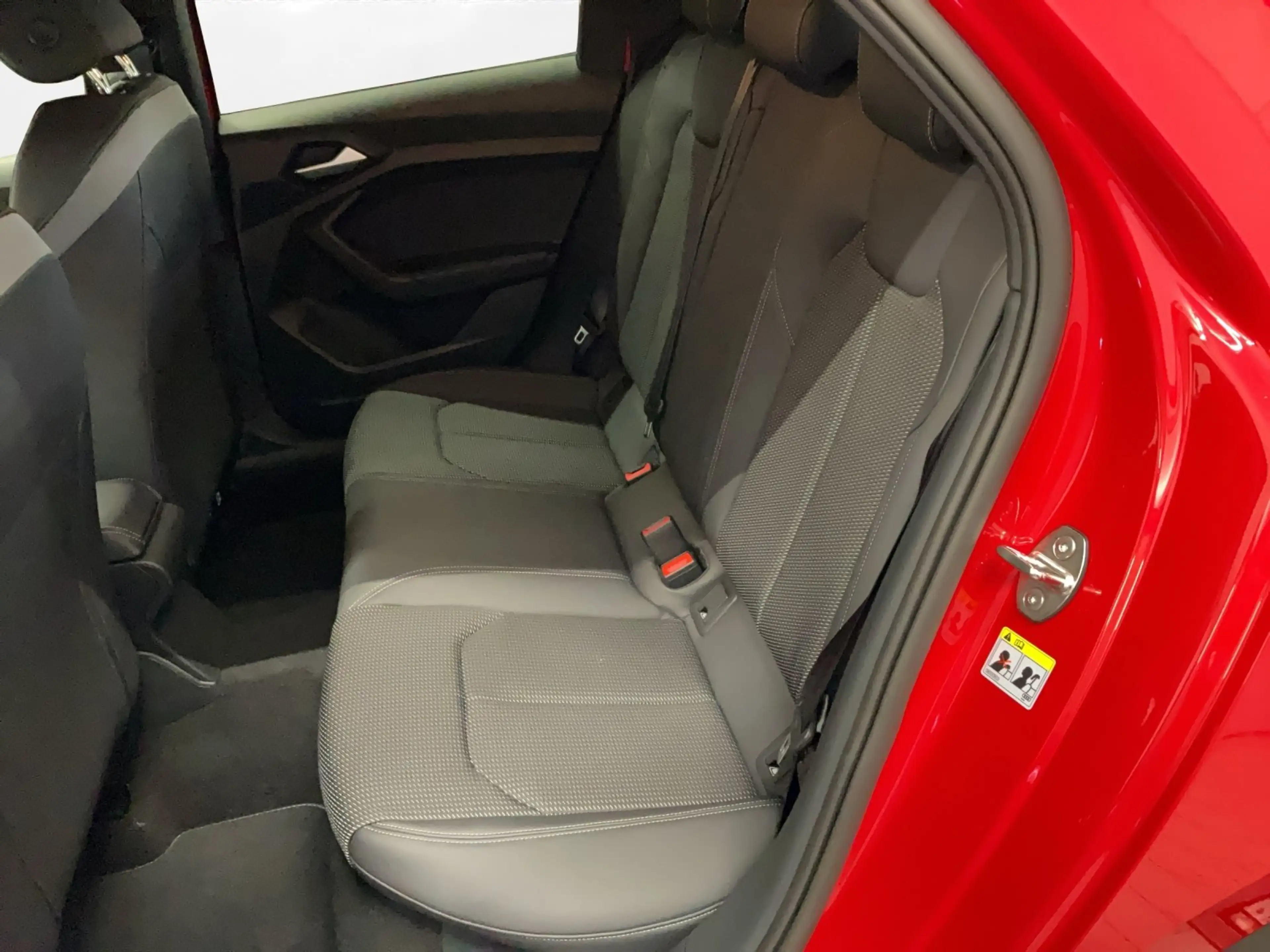 Audi A1 Sportback 30 TFSI S tronic S line | SITZH. | — photo 12
