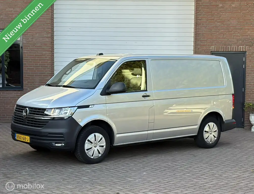 Volkswagen T6.1 Transporter 2022 из Европы — купить под ключ