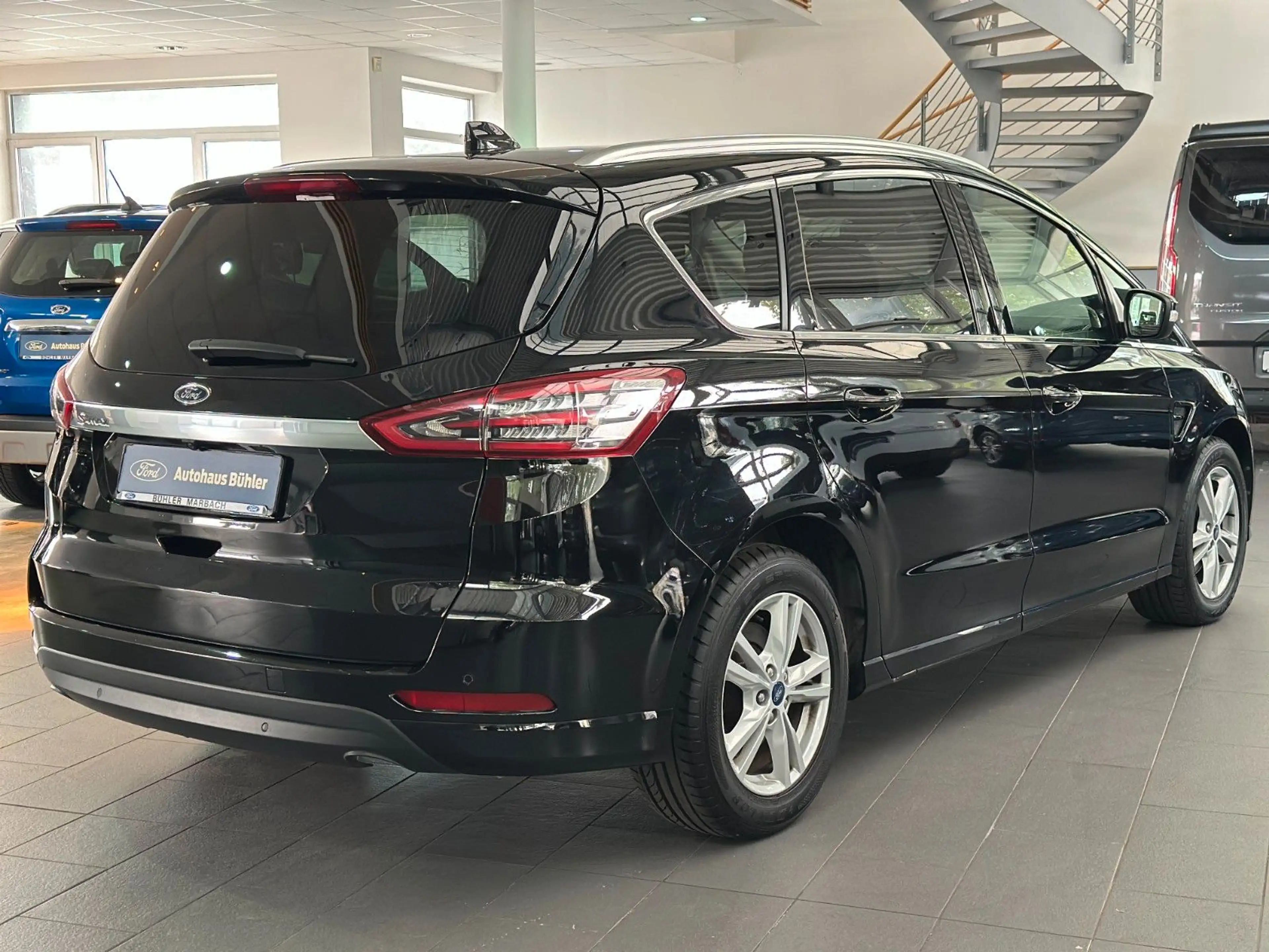 Ford S-Max S-MAX Titanium 2.0 #7-SITZER #AHK #DAB #NAVI #PP — photo 5