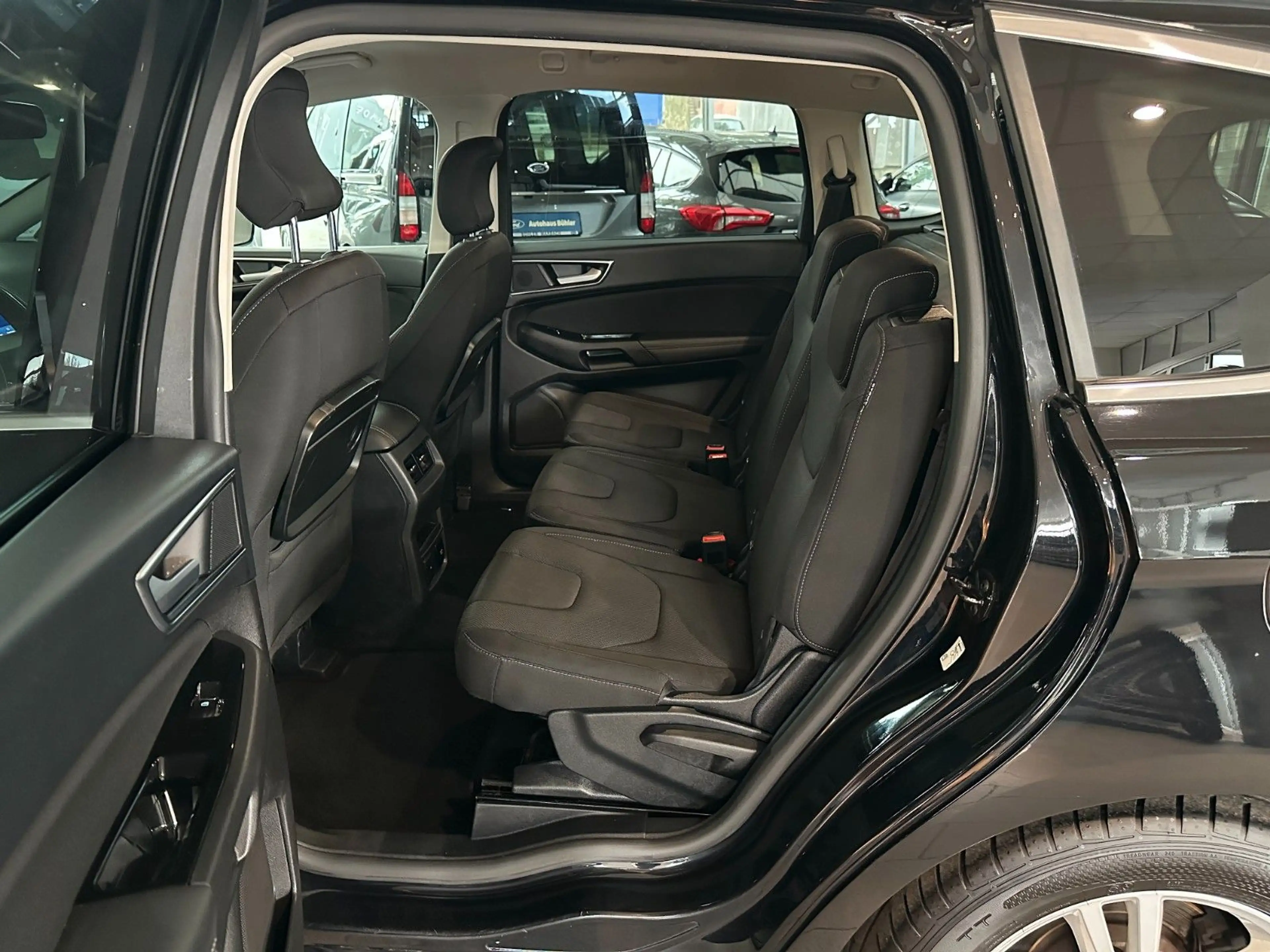 Ford S-Max S-MAX Titanium 2.0 #7-SITZER #AHK #DAB #NAVI #PP — photo 15