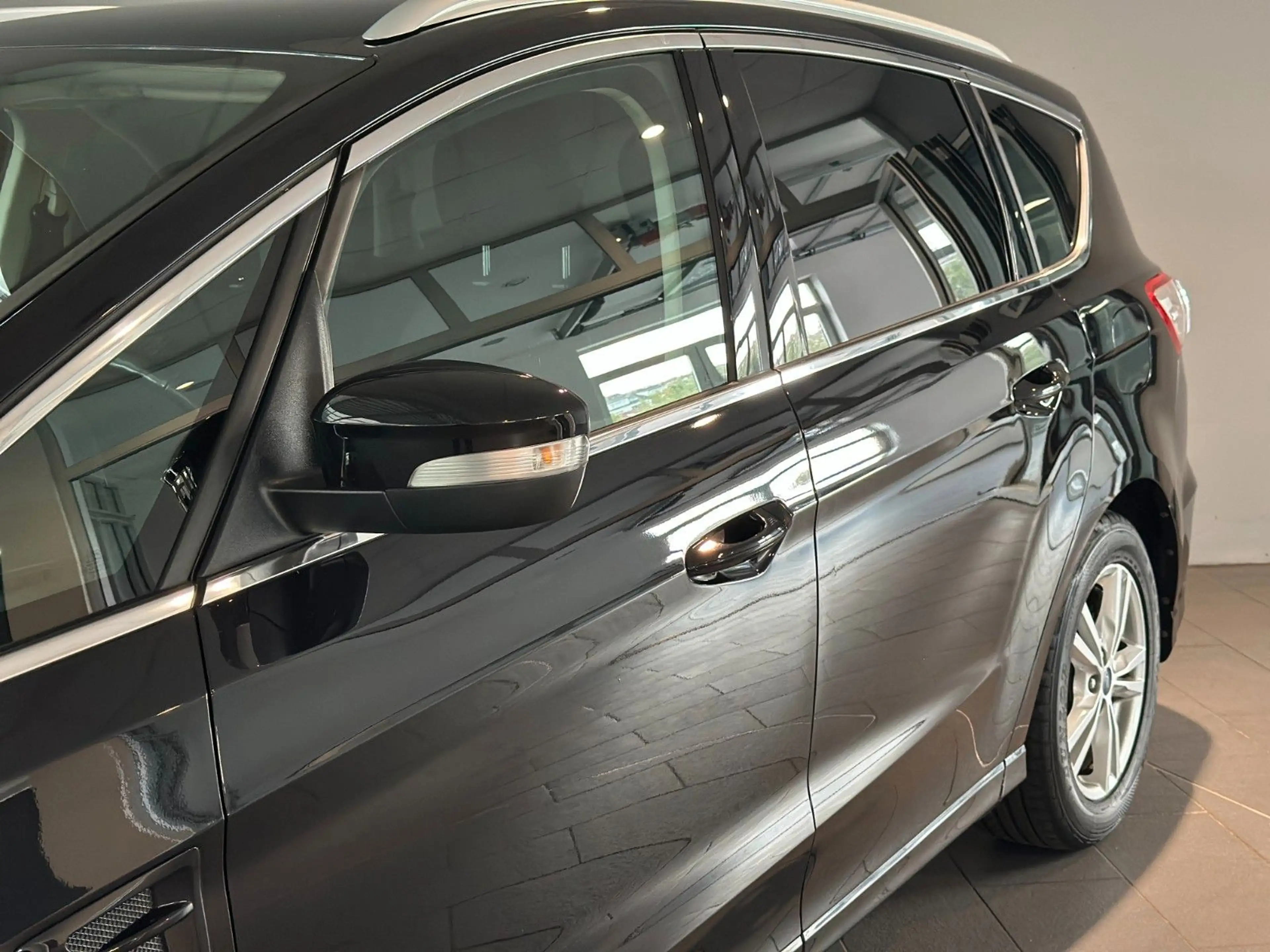 Ford S-Max S-MAX Titanium 2.0 #7-SITZER #AHK #DAB #NAVI #PP — photo 9