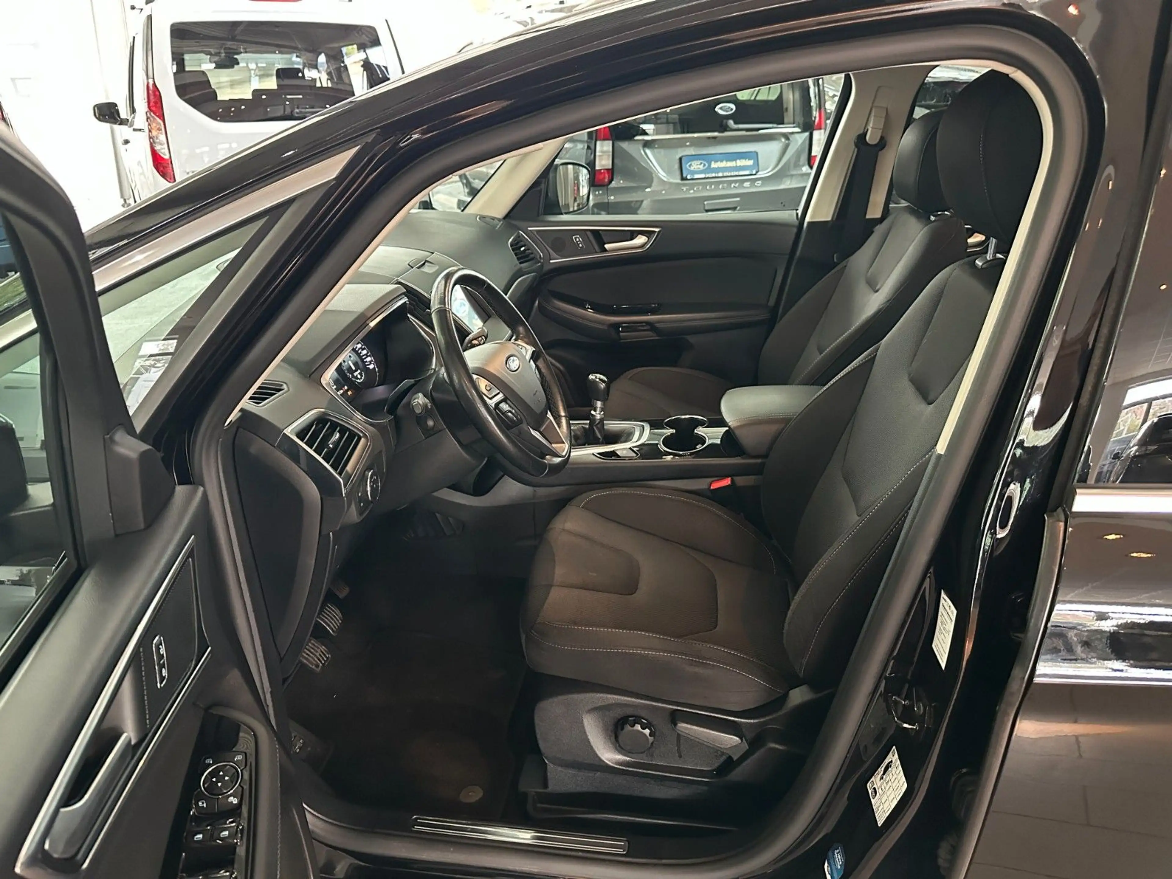 Ford S-Max S-MAX Titanium 2.0 #7-SITZER #AHK #DAB #NAVI #PP — photo 14