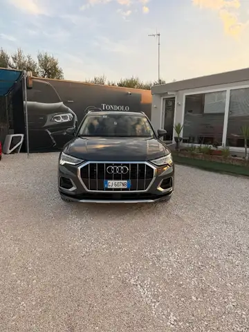 Audi Q3 2.0 TDI 150CV S tronic Design