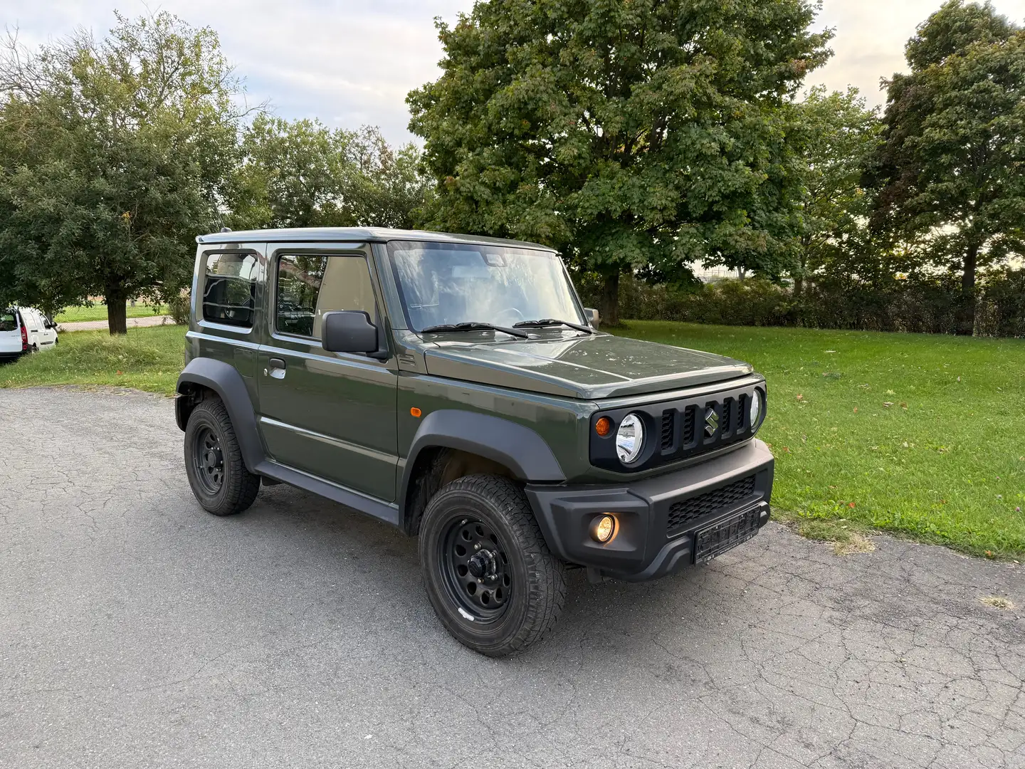 Suzuki Jimny Jimny 1.5 ALLGRIP Automatik Comfort AHK AT GJ Grün - 1