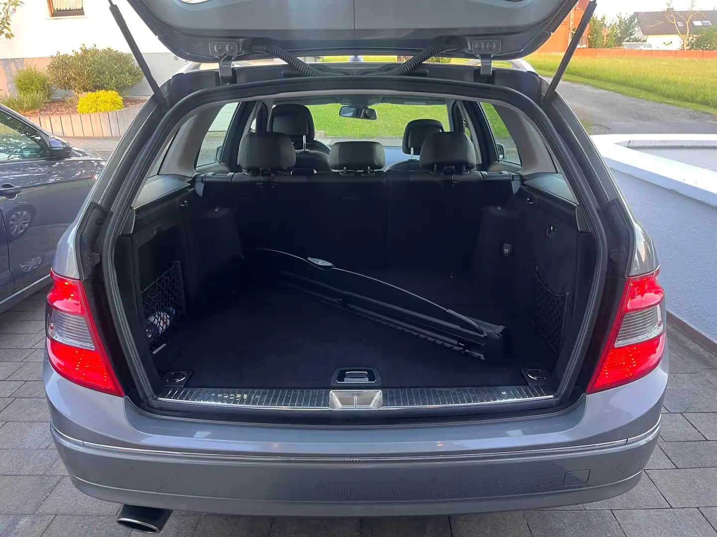 Mercedes-Benz C 200 C 200 T CGIBlueEFFICIENCY Avantgarde Argent - 2
