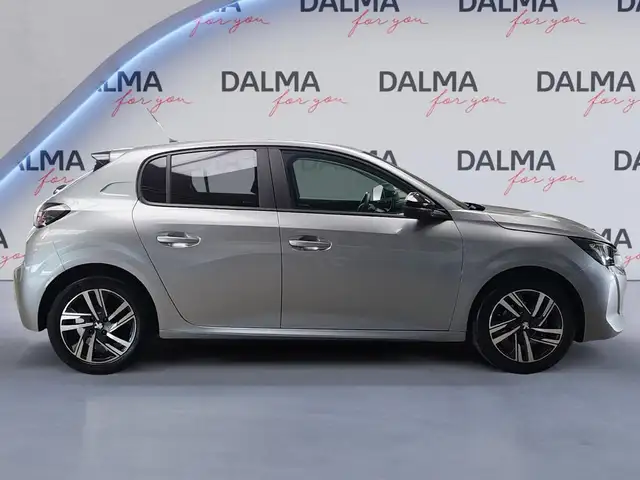 Peugeot 208 view 6