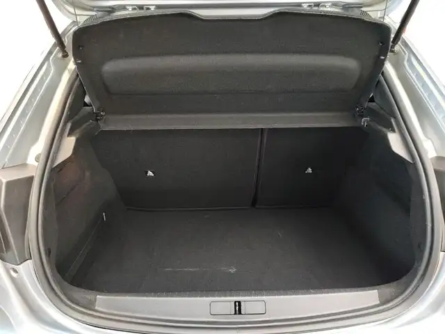 Peugeot 208 view 15