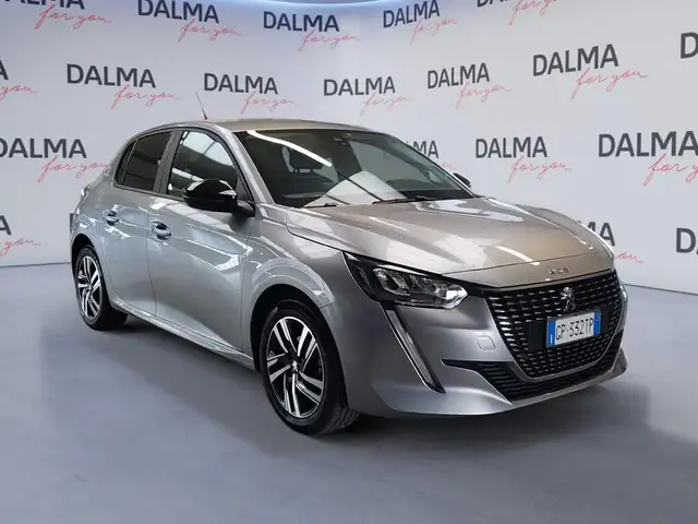 Peugeot 208 view 7