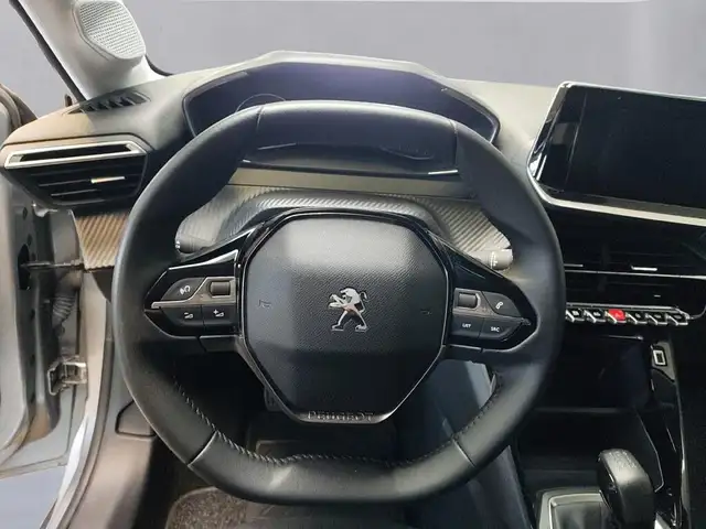Peugeot 208 view 12